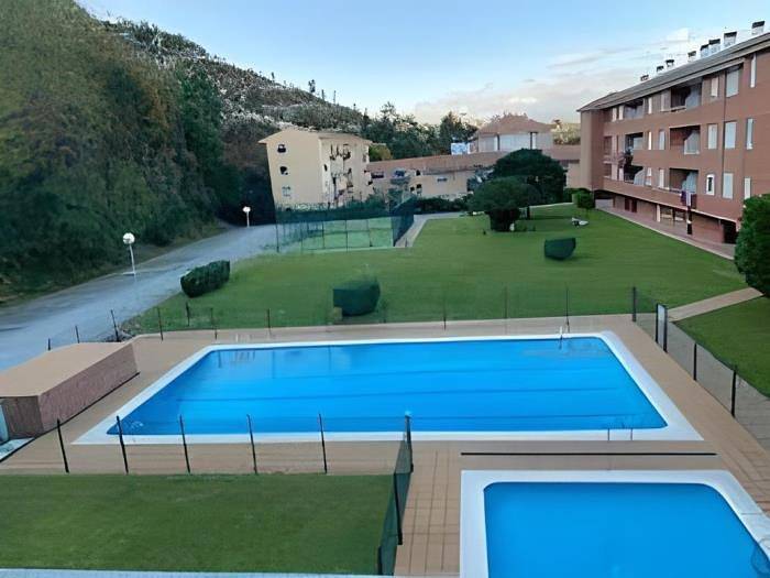 Apartamento para 4 personas, con Vistas al mar y Balcón además de Terraza y Piscina en Suances