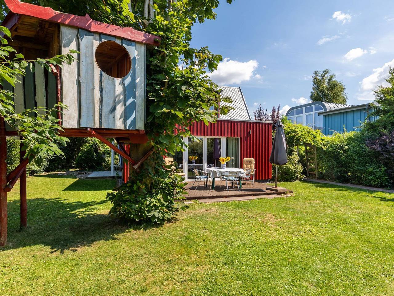 Finnhütte mit Kamin und Meerblick - Balkon in Ostseebad Nienhagen, Nienhagen