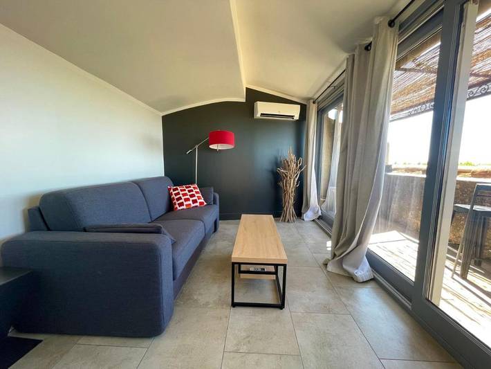 Chambre d’hôte pour 15 personnes, avec vue et piscine ainsi que sauna et jardin, animaux acceptés dans le Vaucluse - 2