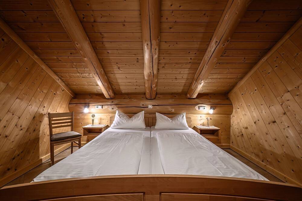 Ganze Wohnung, Naturstammhaus Morgensonne - Heumanns Blockhäuser am Wald in Pottenstein, Frankenalb