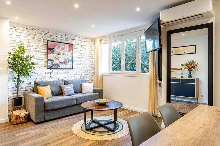 Gîte pour 4 personnes, avec vue dans Casino De Cassis