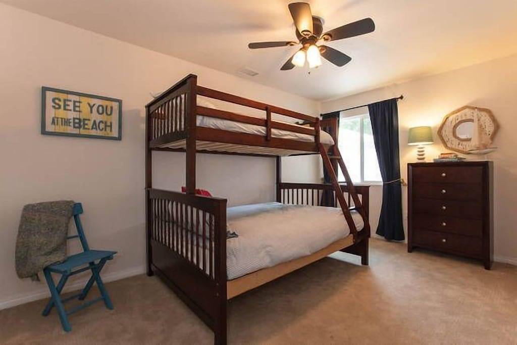 Familienfreundliches Strandhaus - Seltene zentrale Klimaanlage, in der Nähe von Stadt / Strand in Carlsbad, San Diego County