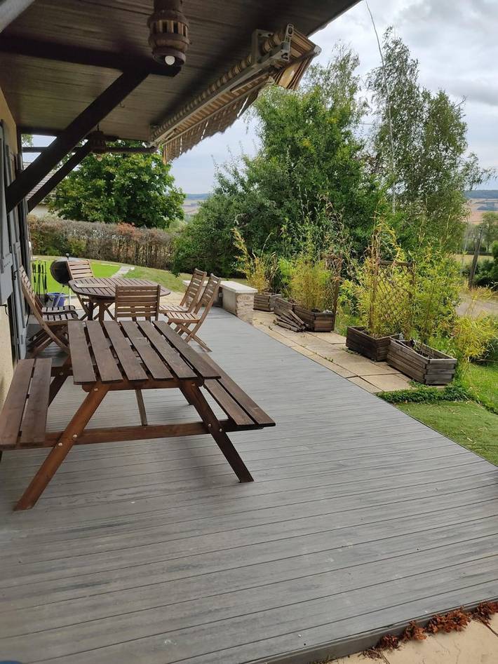 Gîte pour 9 personnes, avec vue sur le lac et piscine ainsi que terrasse et jardin à Créancey (Côte-d'Or) - 3