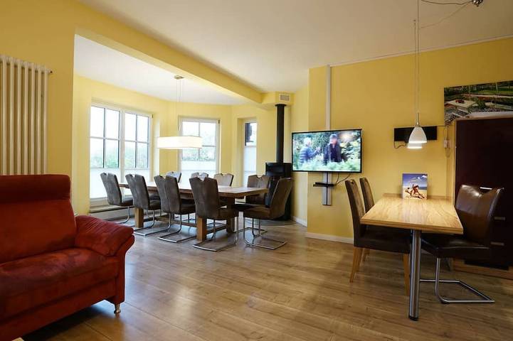 Ferienwohnung für 10 Personen, mit Garten