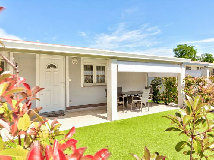 Casa vacanza per 6 persone, con piscina e giardino nonché terrazza, con animali domestici a Medolino