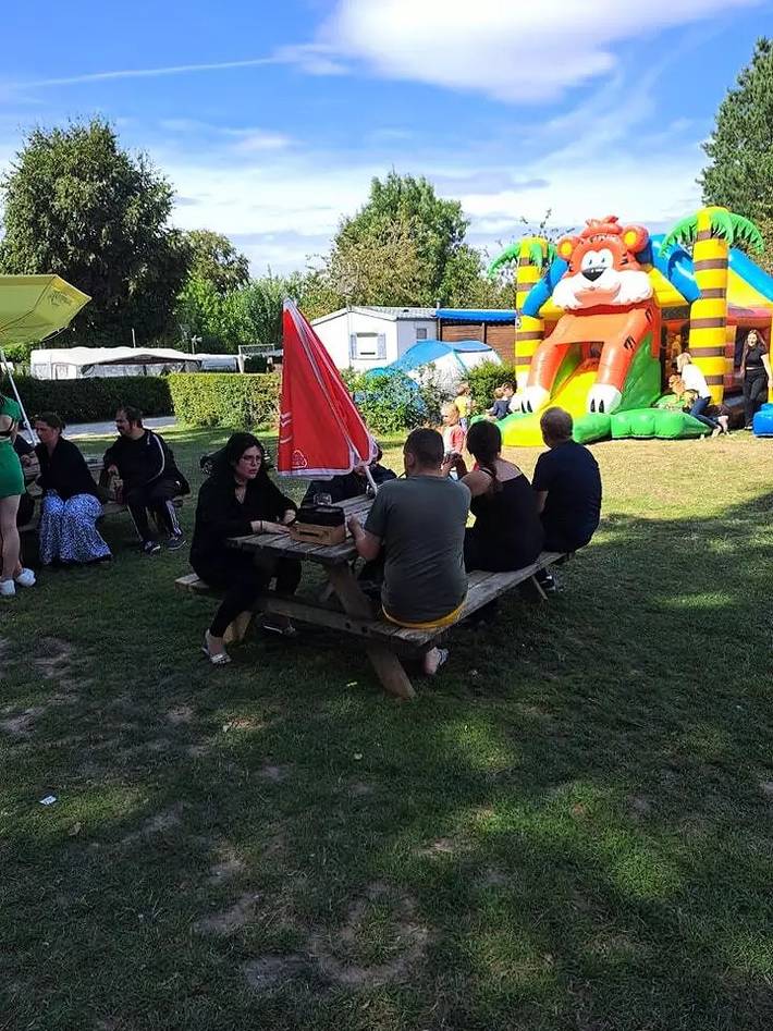 Camping pour 4 personnes, avec piscine et terrasse dans le Pas-de-Calais - 3