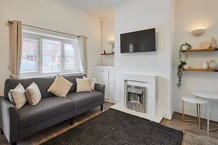 Host & Stay | Church Street in Greater Manchester