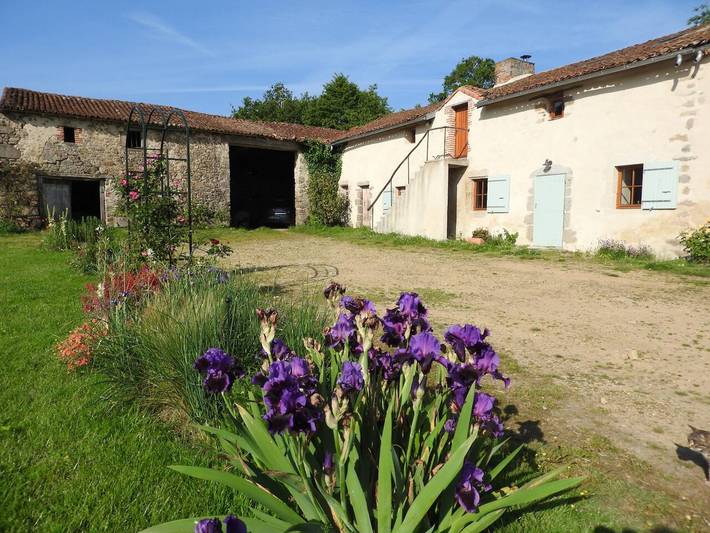 Location de vacances pour 6 personnes, avec Terrasse et Jardin à Saint-Aubin-du-Plain