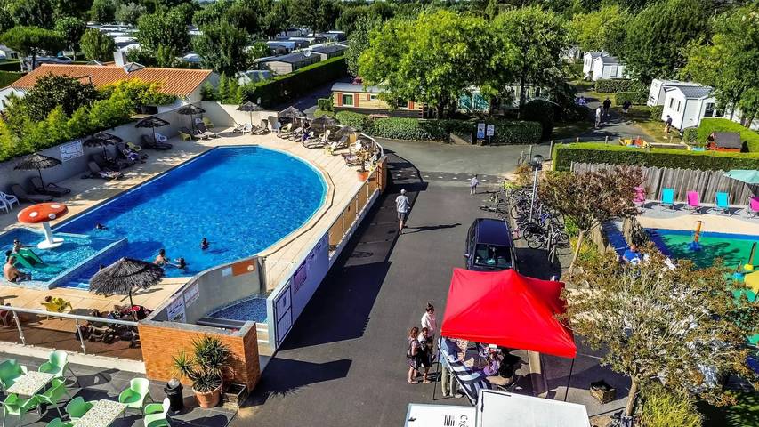 Camping für 2 Personen, mit Pool und Terrasse, mit Haustier in Vendée - 3