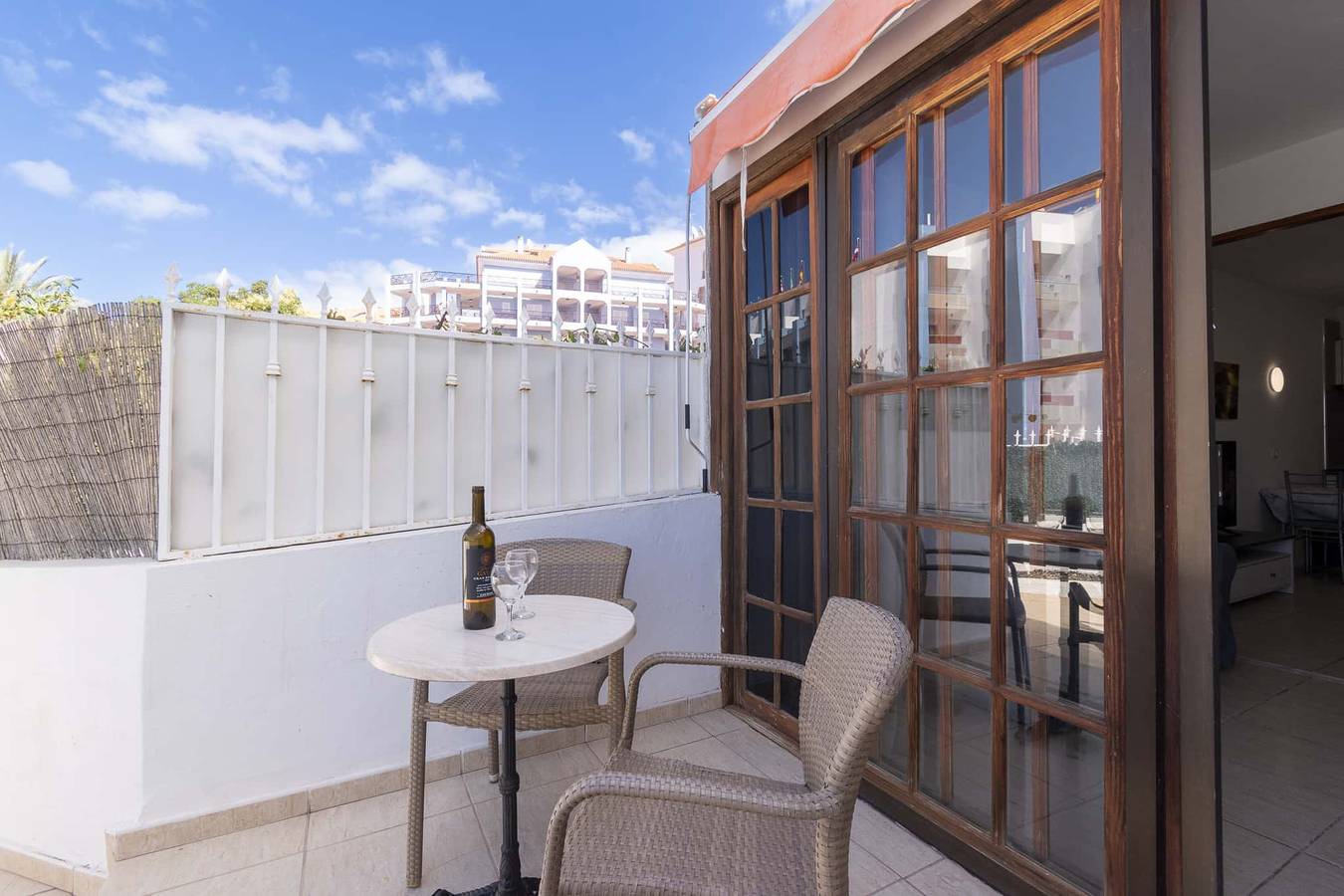 Ganze Wohnung, Ferienwohnung für 2 Personen mit Pool in Los Cristianos, Arona