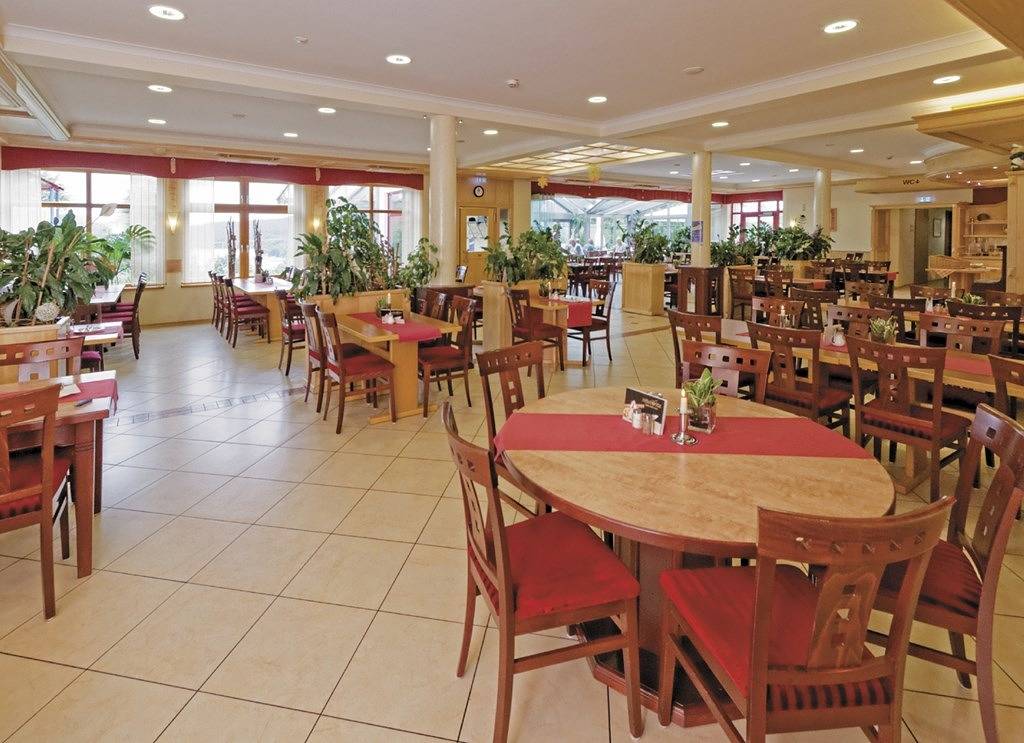 Panorama-Hotel am See - Einzelzimmer mit kostenfreiem Wlan in Neunburg vorm Wald, Naturpark Oberpfälzer Wald