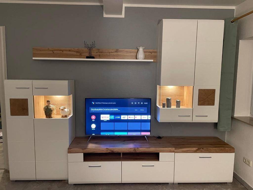 Ganze Ferienwohnung, Appartement Hollenstein mit Dachstudio – auf 2 Etagen in Eimelrod, Willingen