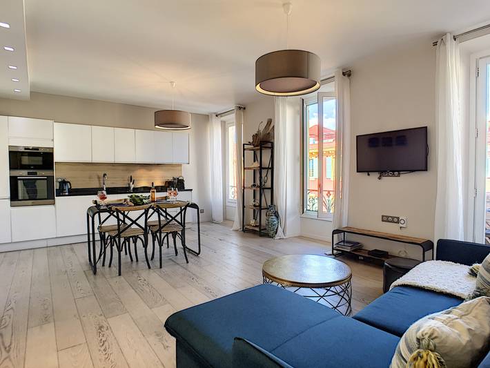 Gîte pour 4 personnes, avec balcon dans Place Massena - 2