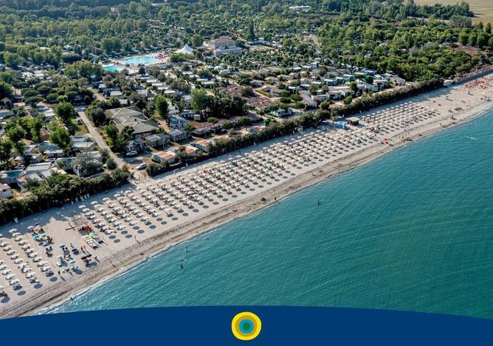 Villaggio vacanza per 4 persone, con Terrazza e Giardino nonché Piscina sulla Riviera Romagnola