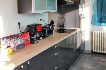 Location de vacances pour 30 personnes, avec jardin dans Montsalvy