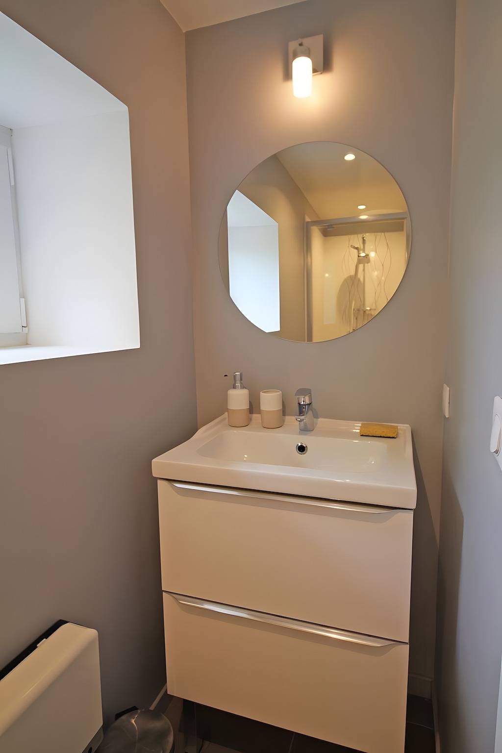 Bed and Breakfast 'Du Rez De Chaussée' con Terraza Privada, Jardín Compartido y Wi-Fi in Bersac-sur-Rivalier, Región de Limoges