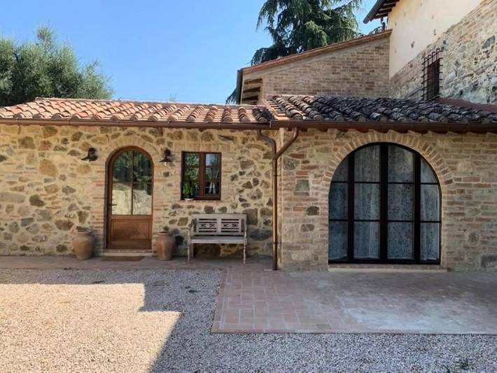 Appartamento per 3 persone, con giardino e piscina a Chiusi