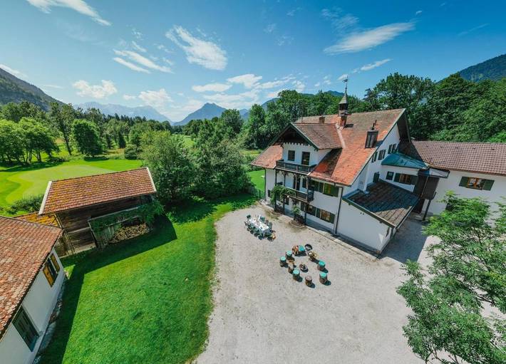 Vakantiehuis voor 10 personen, met Tuin en Uitzicht in Oberau