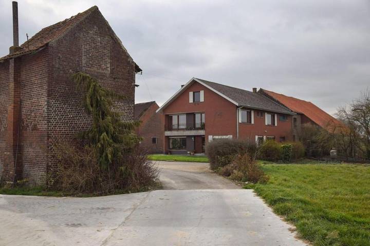 Location de vacances pour 32 personnes, avec jardin ainsi que vue et terrasse, animaux acceptés à Ypres