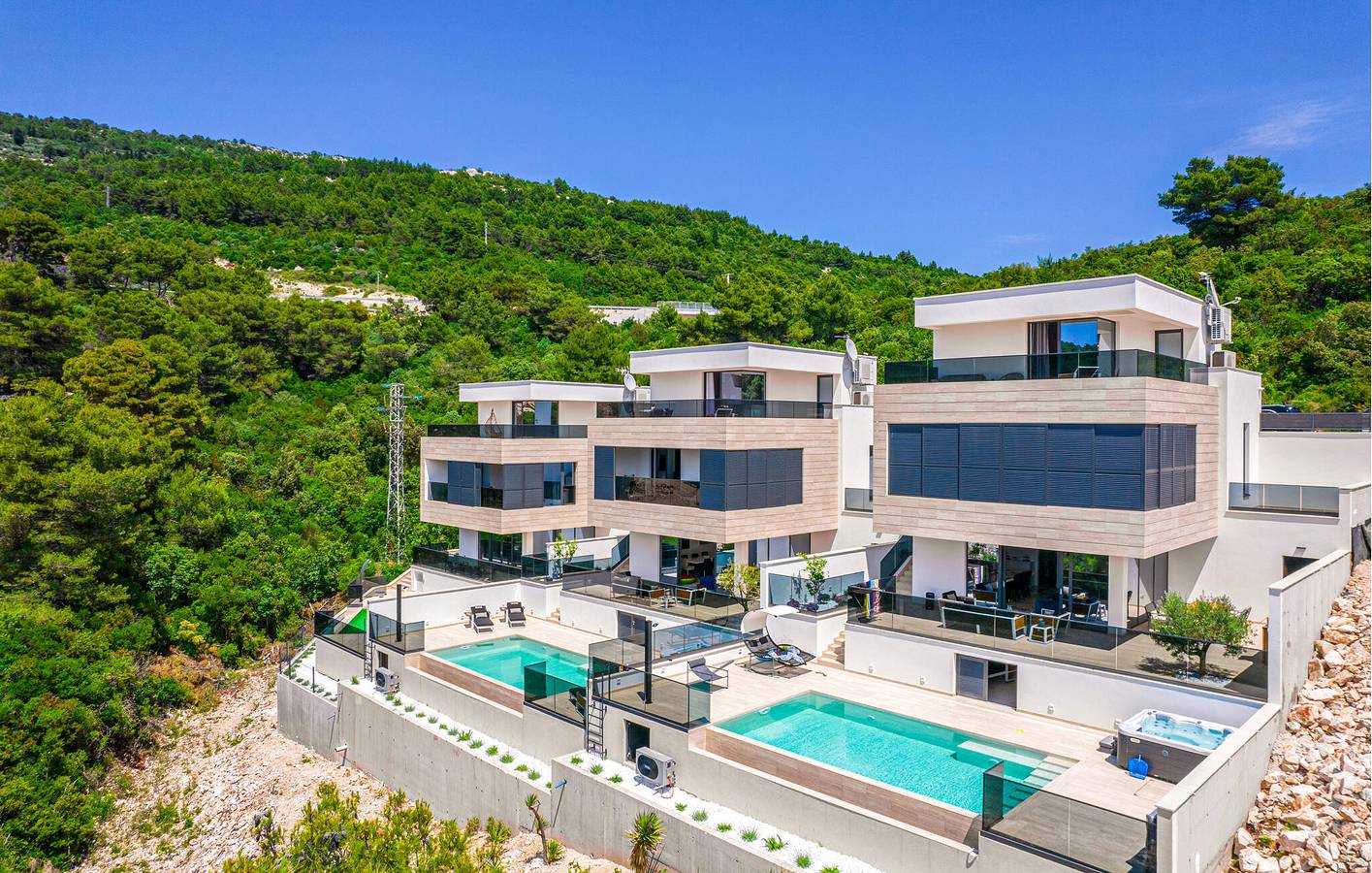 Gemütliche Ferienwohnung mit Meerblick, Pool und Terrasse – 2,5 km vom Strand entfernt in Komarna, Dubrovnik-Neretva