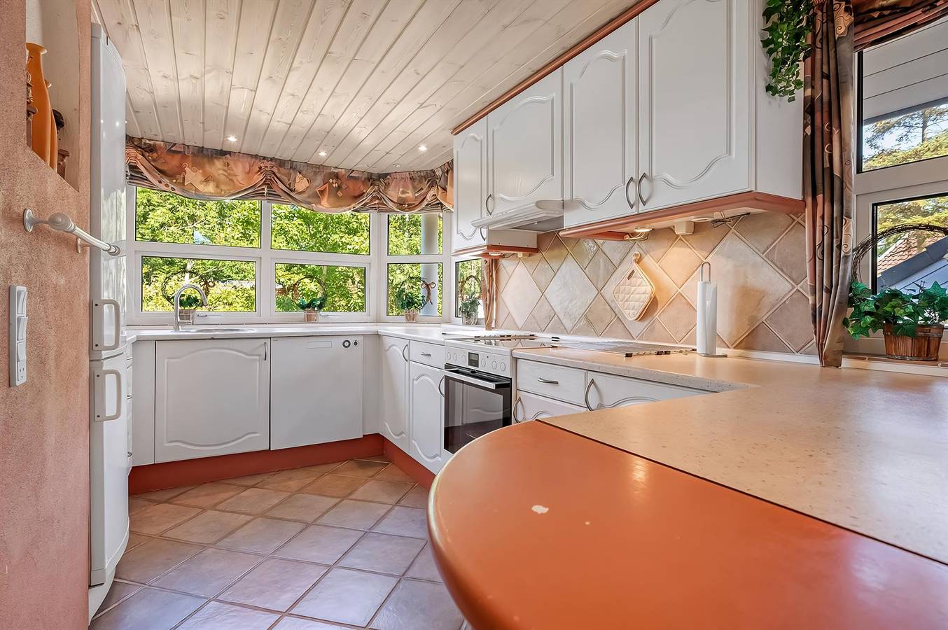 Stunning home in Odder w/ Sauna and 4 Bedrooms in Saksild Strand, Saksild