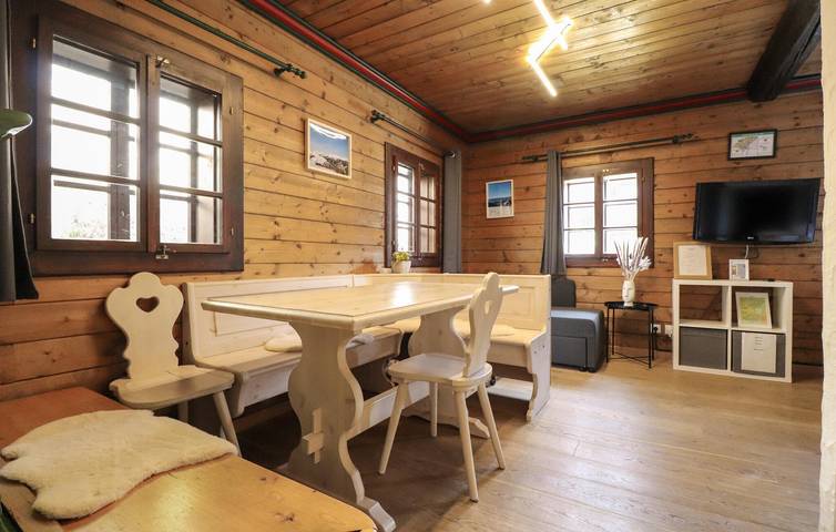 Gemütlicher Skiurlaub: Modernes Apartment mit WLAN und Parkplatz, 2 km vom Skilift entfernt in Sankt Oswald (Bad Kleinkirchheim), Bad Kleinkirchheim