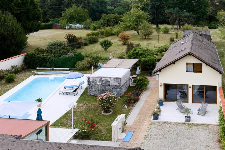 Maison d’hôte pour 2 personnes, avec Jardin à Faux (Dordogne)