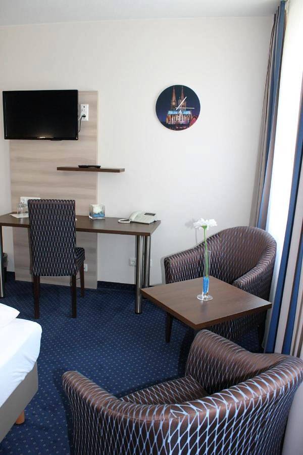 Hotel für 2 Personen in Hürth - 4