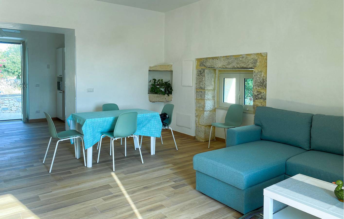 Moderno Apartamento 2BR con Terraza y Parking in Scicli, Provincia de Ragusa