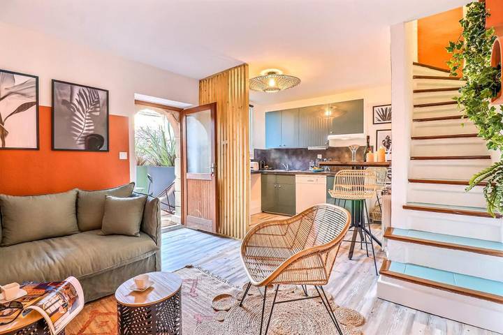 Gîte pour 2 personnes, avec piscine et jacuzzi ainsi que balcon et sauna à Congénies - 4