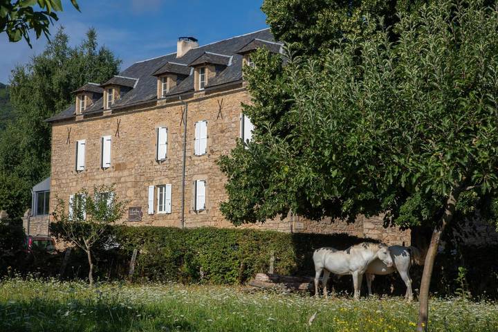 Location de vacances pour 2 personnes, avec jardin dans l' Aveyron - 2