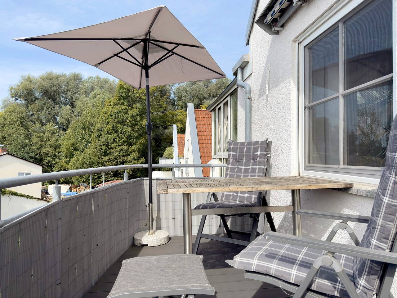 Ganze Wohnung, Ferienwohnung Seemöwe mit Wintergarten, Balkon und Wlan in Kressbronn am Bodensee, Obersee (Bodensee)