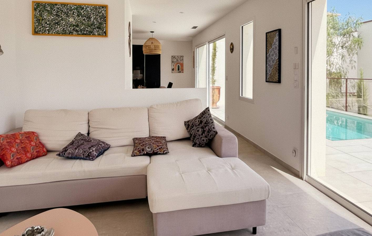 Appartement confortable avec piscine et Wifi, près d'ADOR Primeur Taste Castanet in Nîmes, Région de Nîmes