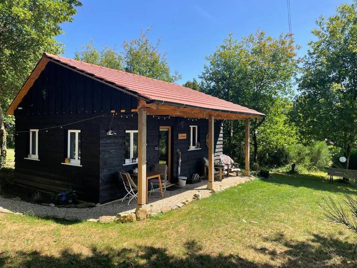 Gîte pour 2 personnes, avec vue et jardin dans Beyssac - 2