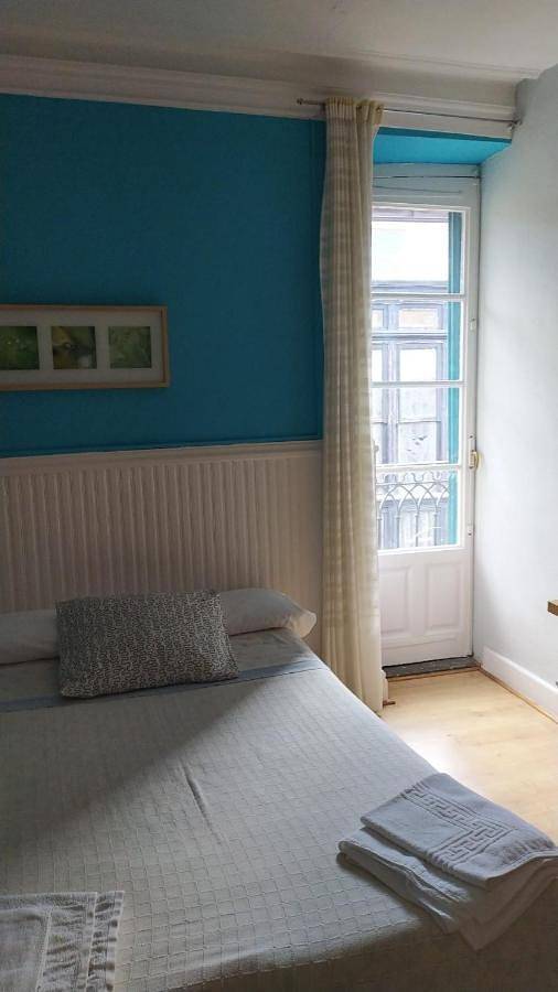 Standard Twin Room with Shared Bathroom in Ibaiondo, Bilbao