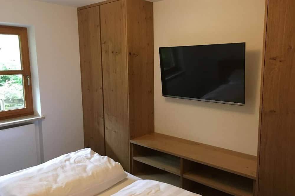 Ganze Wohnung, Chalet Apartment für 2 - 6 Pers. mit Kamin und Sauna, 91qm in Schleching, Bayerische Alpen