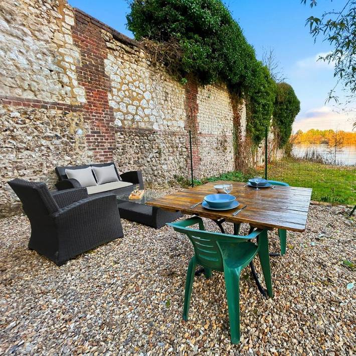 Gîte pour 2 personnes, avec terrasse à Elbeuf