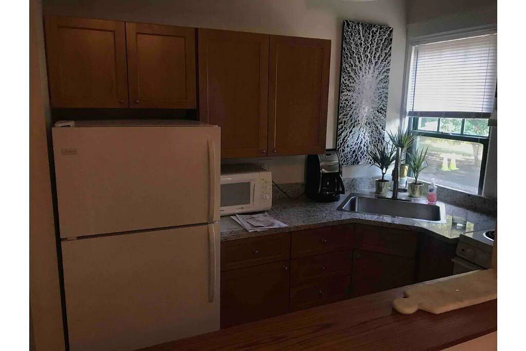 Ganze Wohnung, A Boho Chic Choice with Great Parking in Indianapolis, Indiana