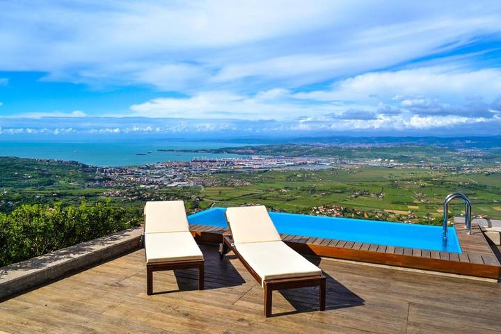 Villa mit pool für 4 Personen, mit Ausblick und Garten sowie Pool in Slowenien - 2