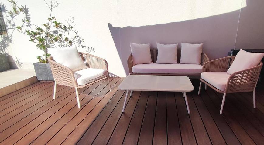 Location de vacances pour 6 personnes, avec jardin et piscine à Arces - 4