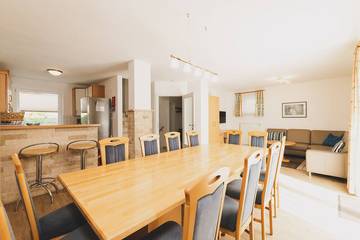 Chalet für 12 Personen, mit Sauna und Balkon sowie Garten, mit Haustier in Zell am See