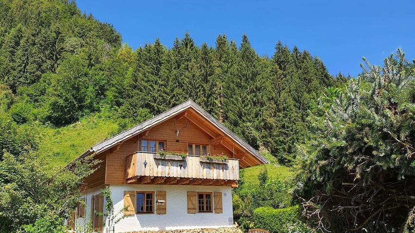 Ferienhaus für 8 Personen, mit Garten und Ausblick in Pfronten