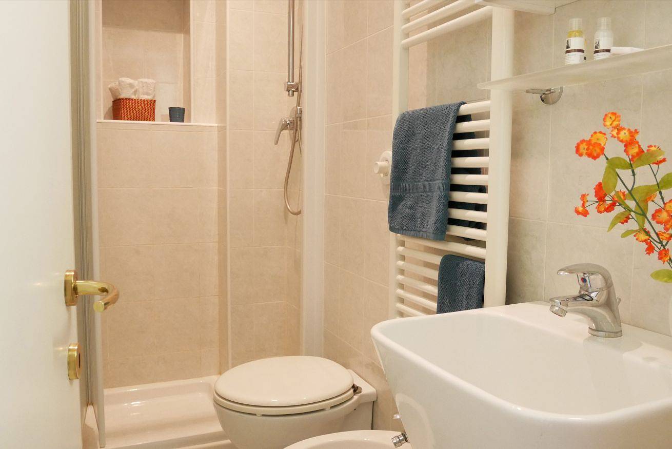 Guesthost - New!In the Heart of Bologna! Charming Apt+Terrace!, foto 14