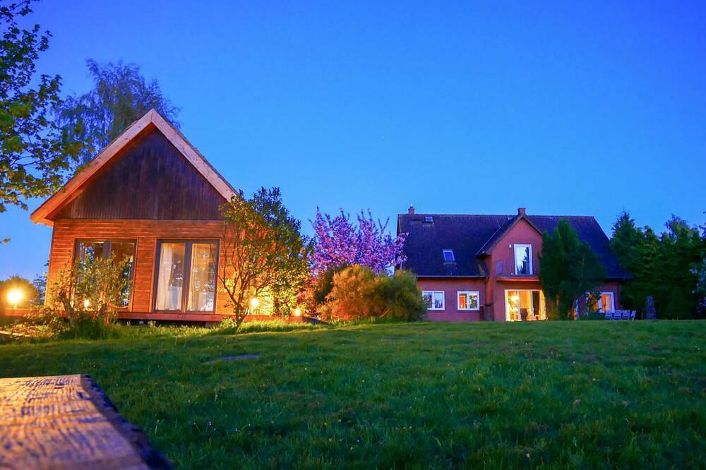 Vacation home for up to 12 people on the Baltic Sea / Bodden with rowing boat and sauna in Mesekenhagen, Western Pomerania