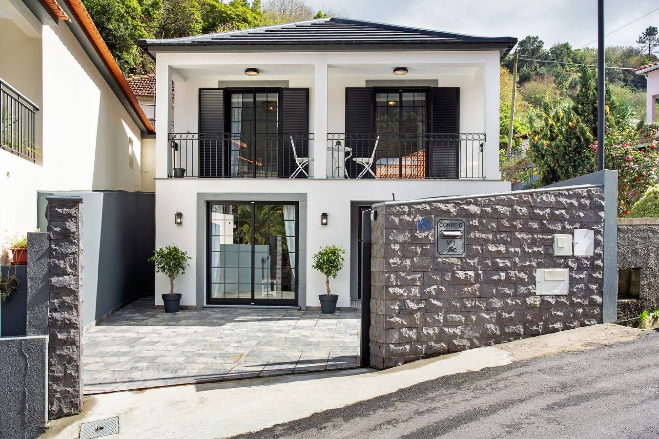 Ferienhaus 'Francisco' mit Bergblick, Balkon und Wi-Fi in Pináculo, São Vicente (Madeira)