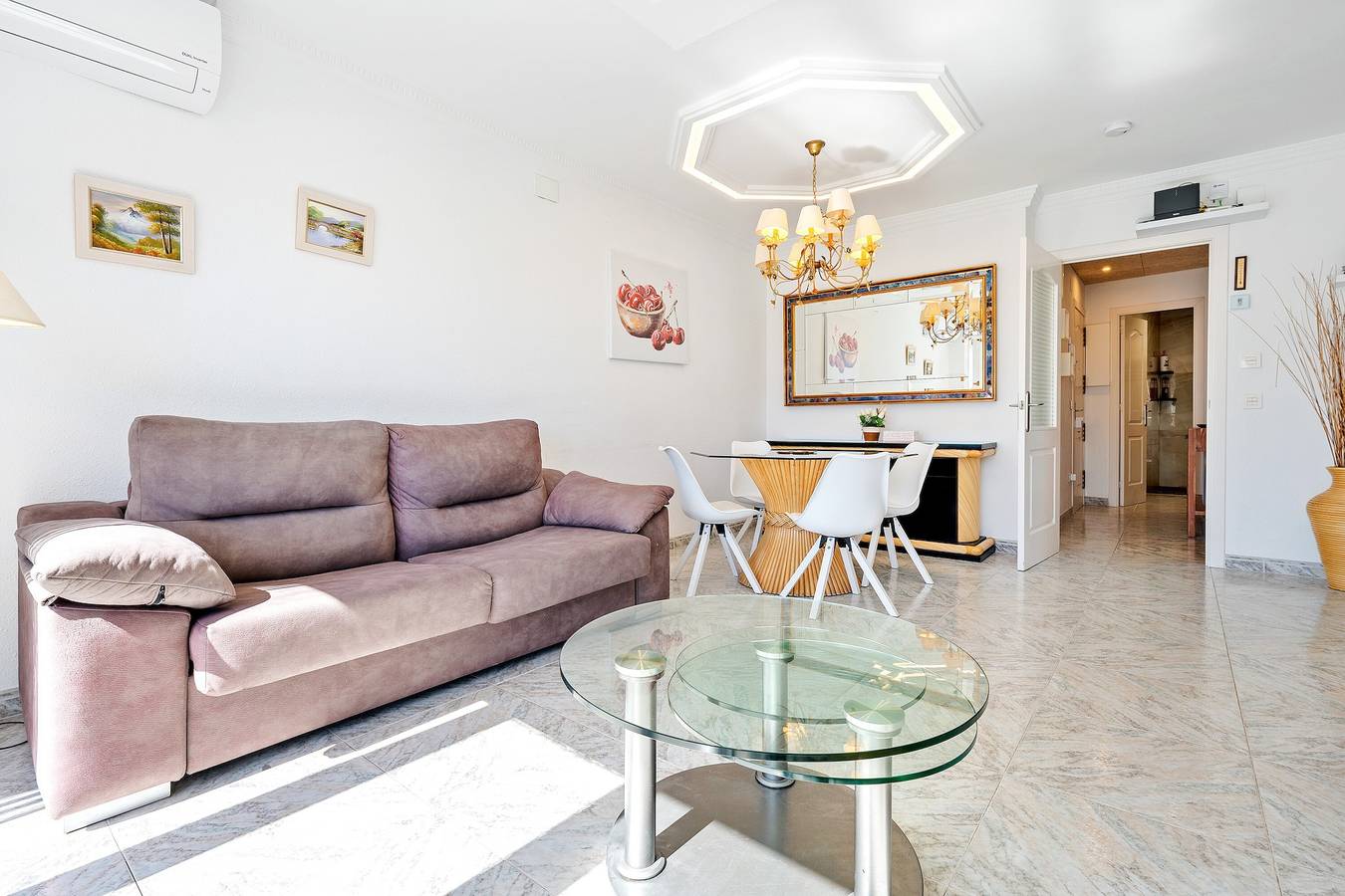 Entire apartment, Apartment with Private Terrace, Whirlpool, Wi-Fi and Air Conditioning in el Vendrell, Costa Dorada