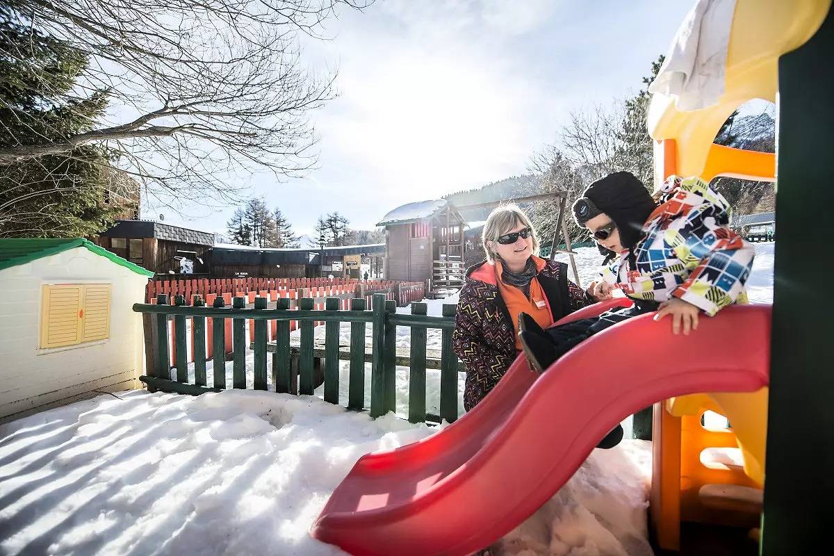 Room 2 People in Les Karellis, Montricher-Albanne