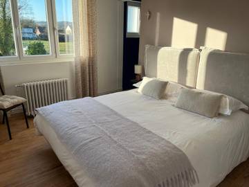 Chambre d’hôte pour 2 personnes, avec vue et jardin à Érondelle