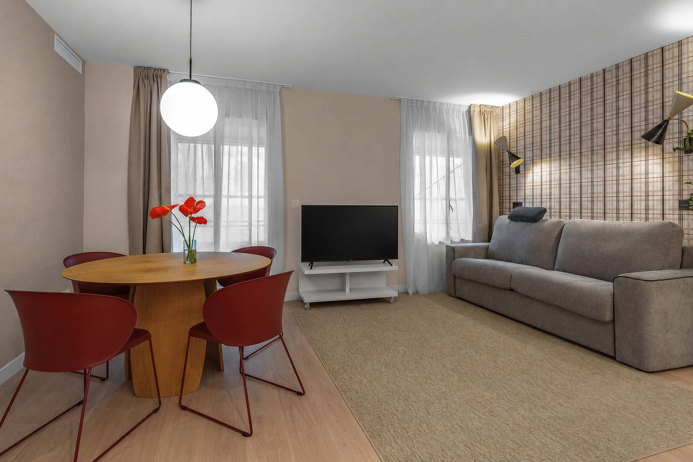 Appartamento intero, Appartamento vacanze per 3 persone con balcone in Kontxa hondartza - Playa de la Concha (San Sebastian), San Sebastian