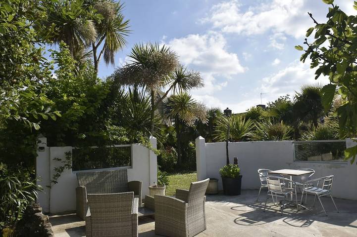 Maison de vacances pour 4 personnes, avec piscine à Surtainville